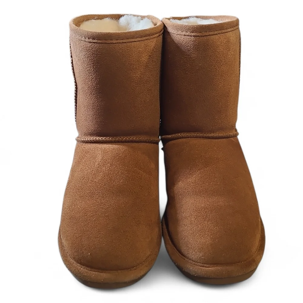 Bearpaw Emma Sheepskin Suede Short Boots Chestnut Youth 5 Wide Women's 6.5 Wide